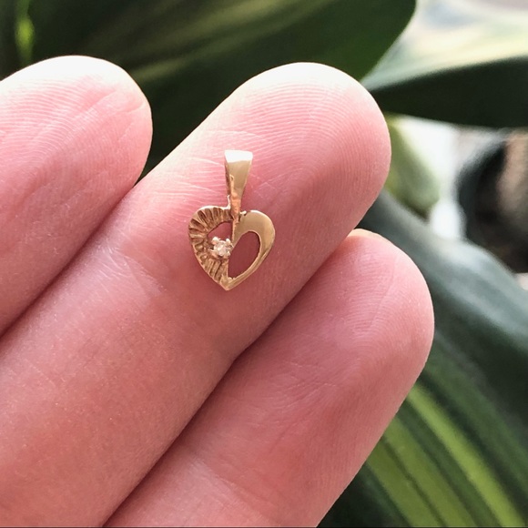 Jewelry - 10k Gold Diamond Charm